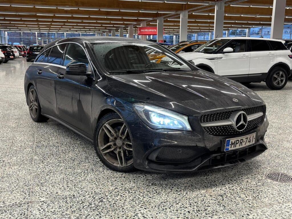 Mercedes-Benz CLA 2017 Musta