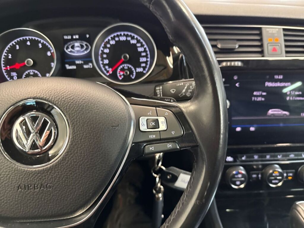 Volkswagen Golf 2020 Valkoinen