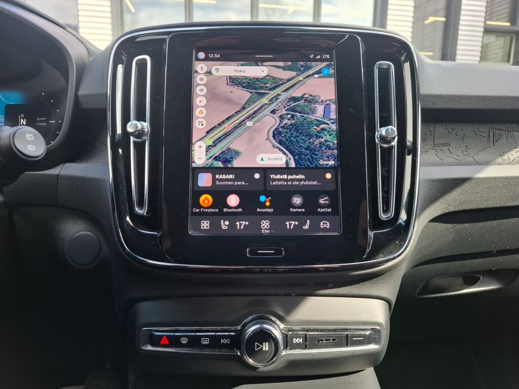 Volvo XC40 2024 Harmaa