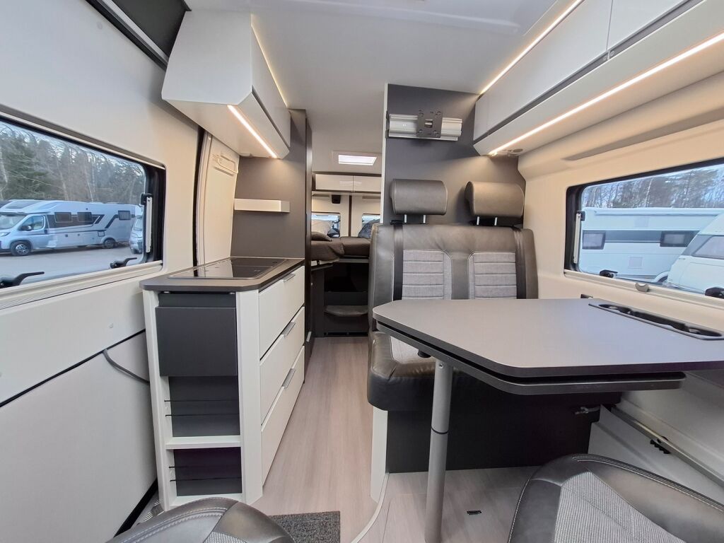 Adria TWIN SUPREME 640 SLB 2024 Harmaa