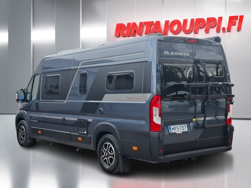 Adria TWIN SUPREME 640 SLB 2024 Harmaa