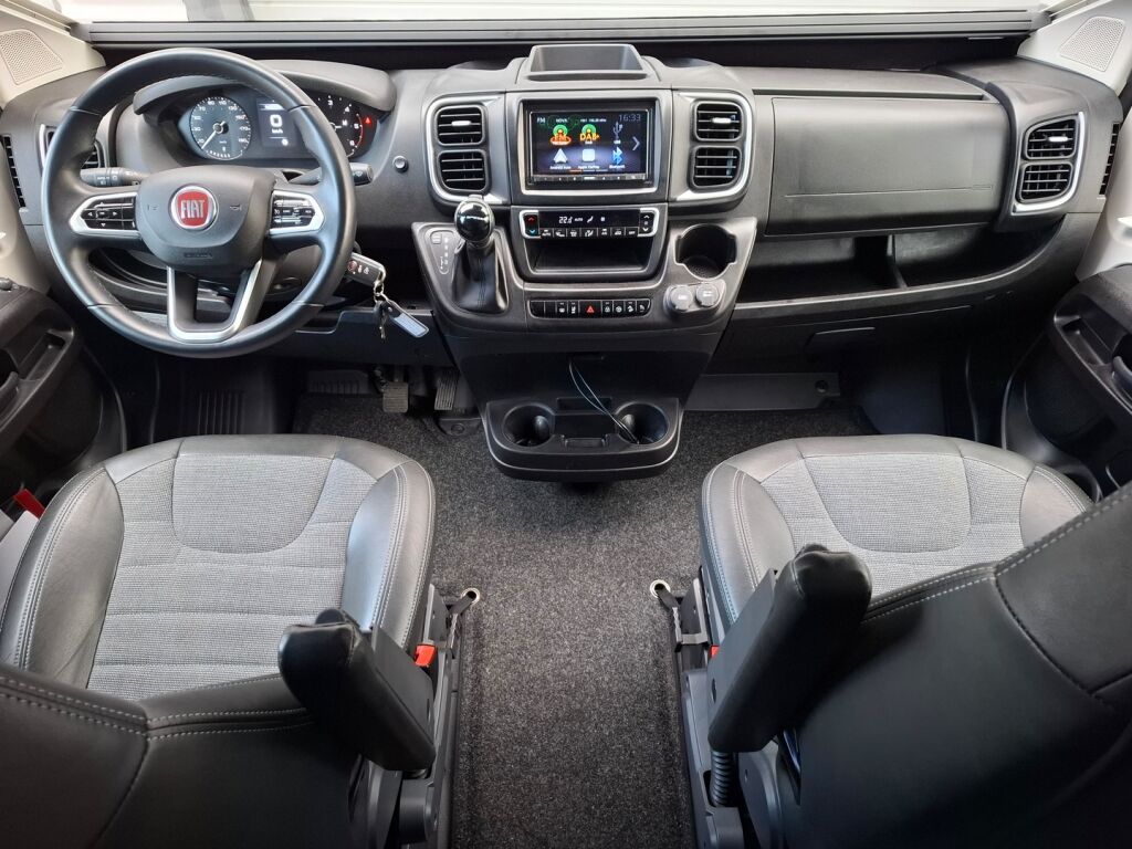 Adria TWIN SUPREME 640 SLB 2024 Harmaa