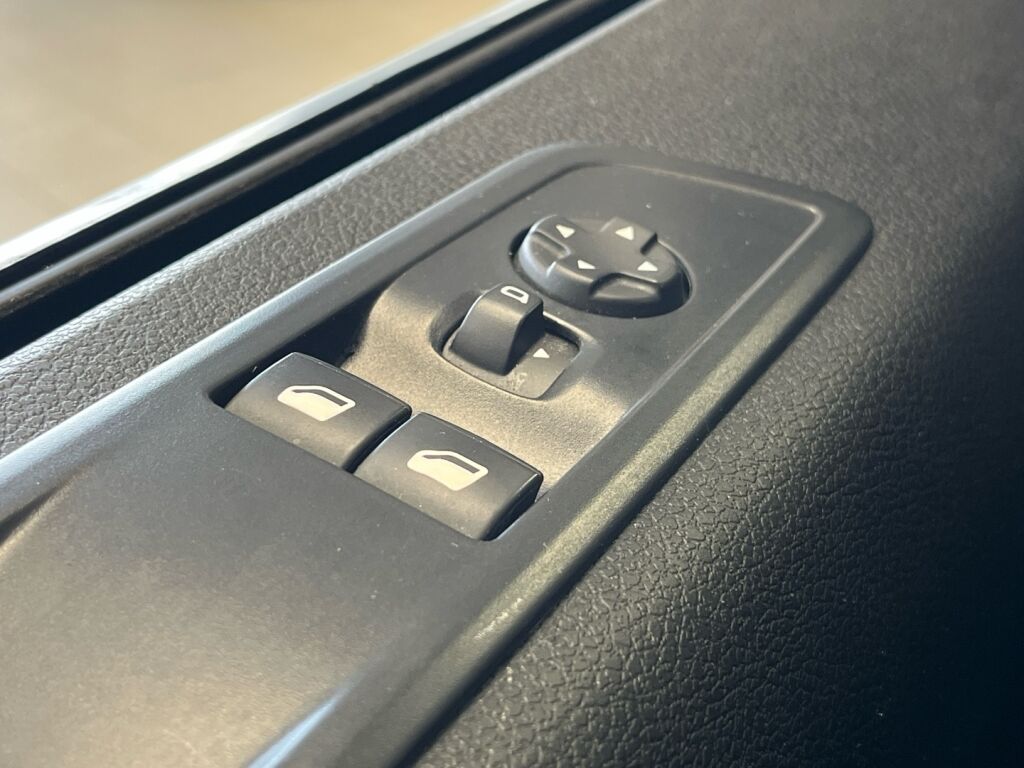 Toyota Proace 2024 Valkoinen