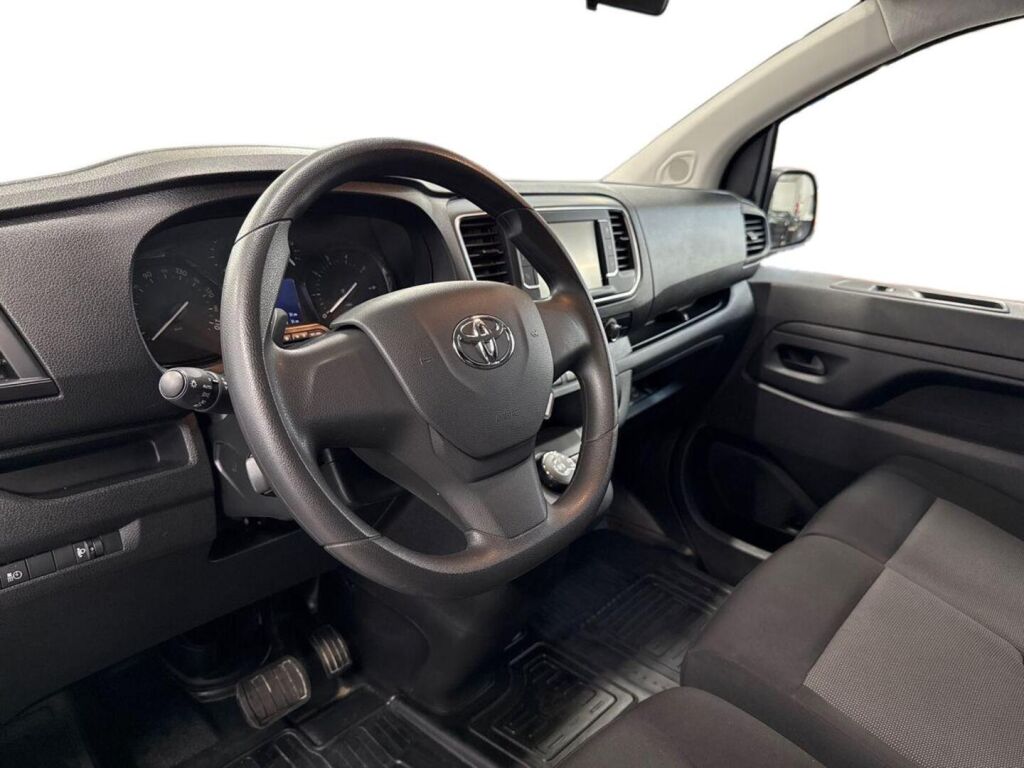 Toyota Proace 2024 Valkoinen