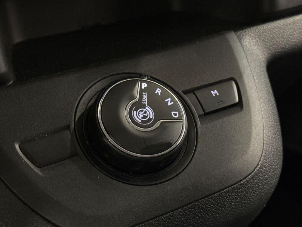 Toyota Proace 2024 Valkoinen