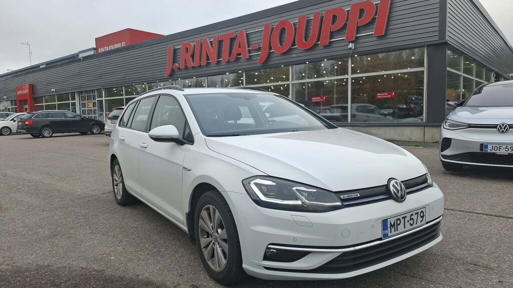 Volkswagen Golf 2020 Valkoinen