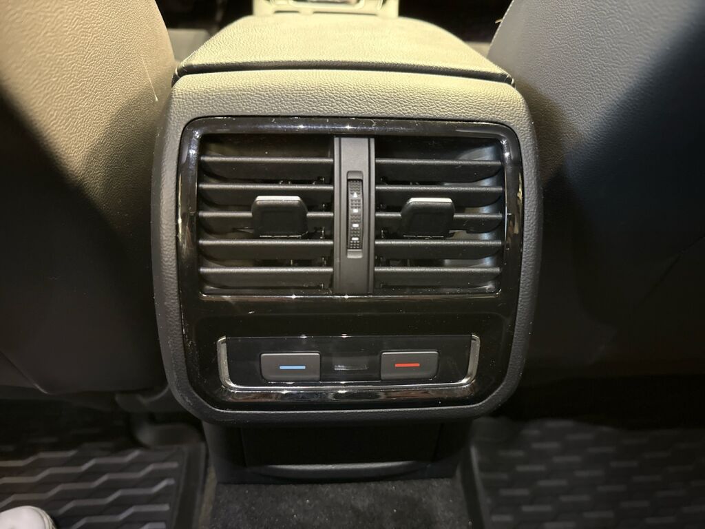 Volkswagen Passat 2021 Harmaa