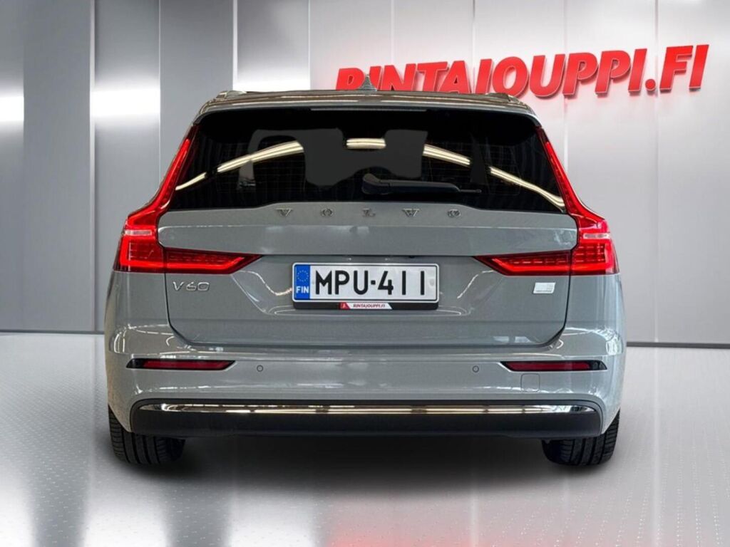 Volvo V60 2024 Harmaa