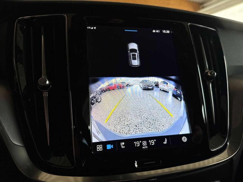 Volvo V60 2024 Harmaa