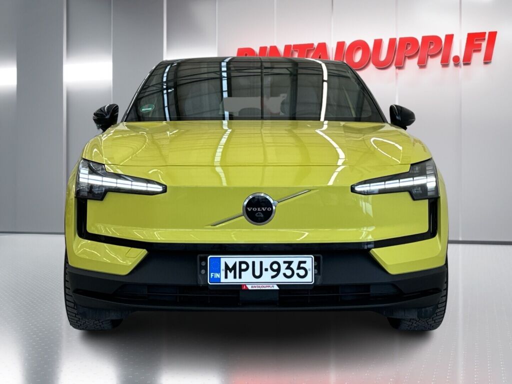 Volvo EX30 2024 Keltainen