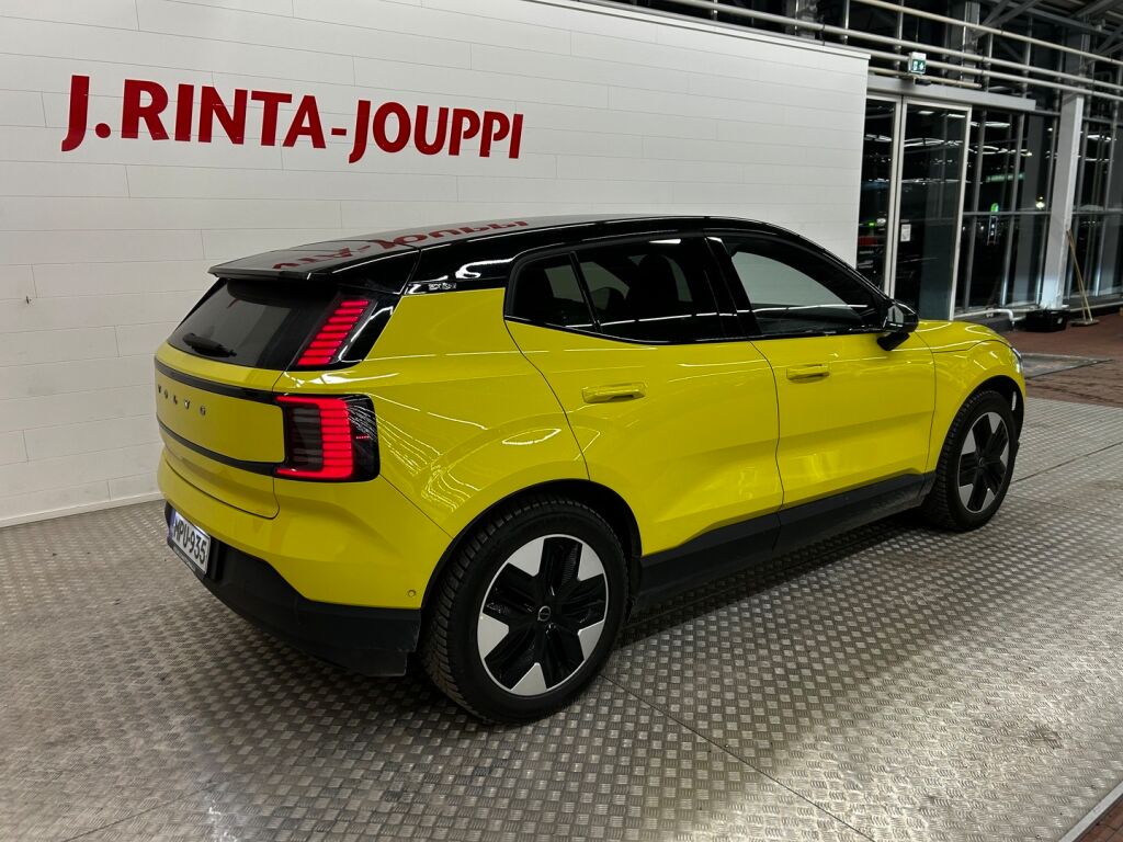 Volvo EX30 2024 Keltainen