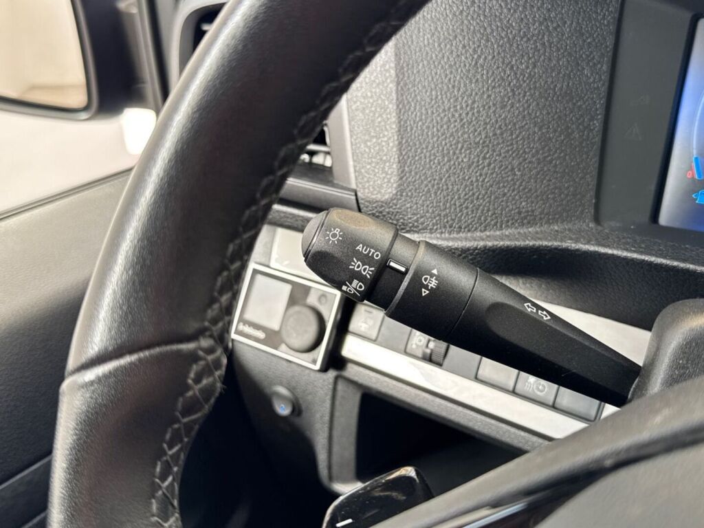 Toyota Proace 2024 Harmaa