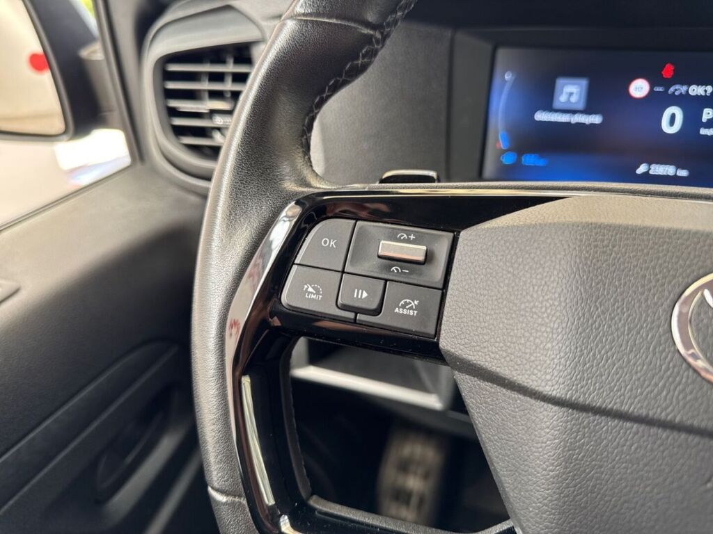Toyota Proace 2024 Harmaa