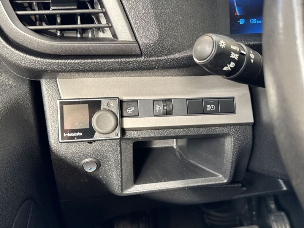 Toyota Proace 2024 Harmaa