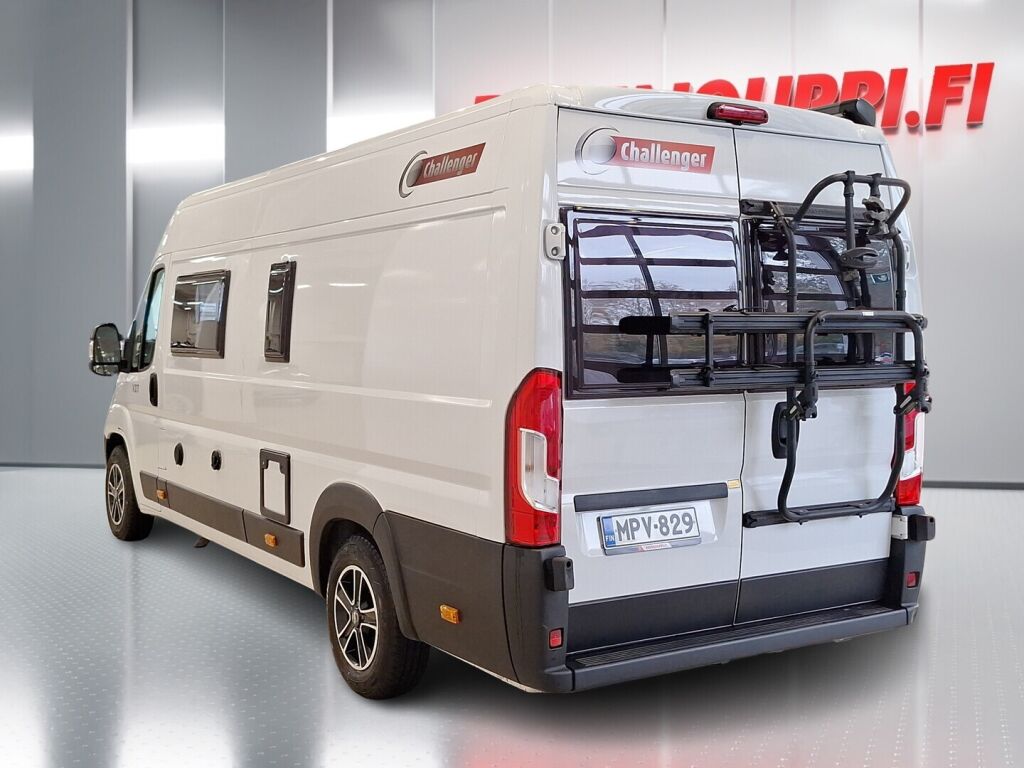 Challenger V217 2025 Valkoinen