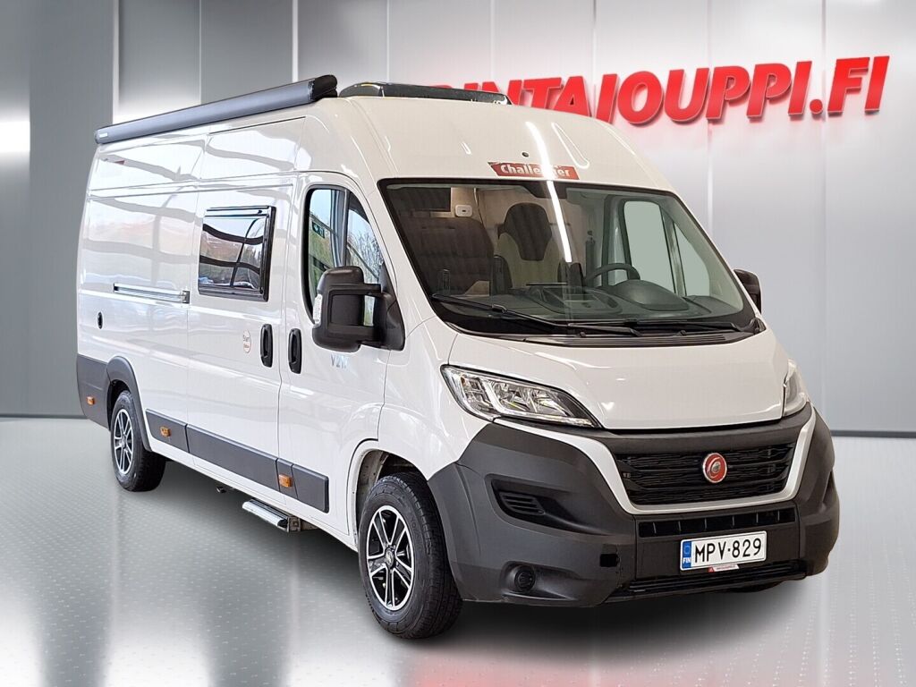 Challenger V217 2025 Valkoinen