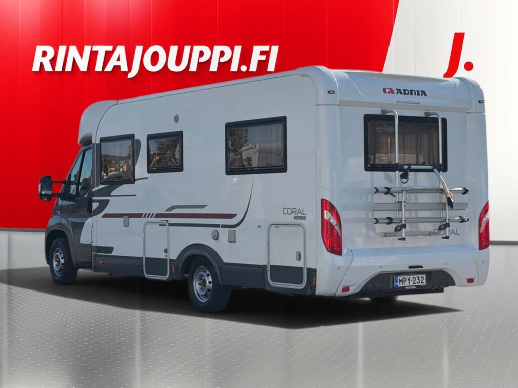 Adria CORAL S670 SLL 2011 Valkoinen