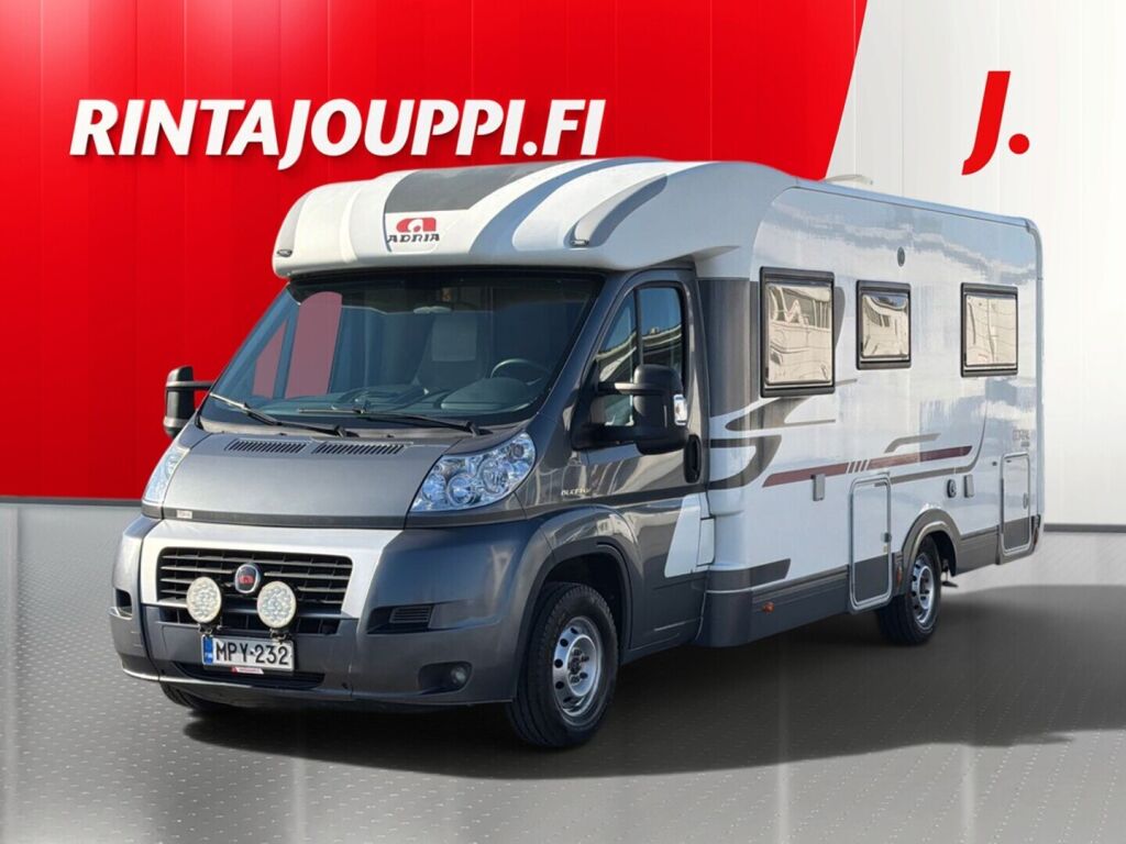 Adria CORAL S670 SLL 2011 Valkoinen