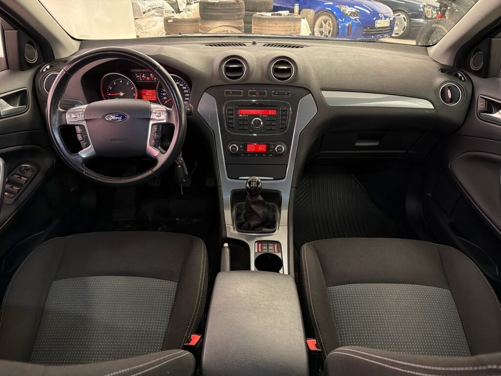 Ford Mondeo 2010 Harmaa