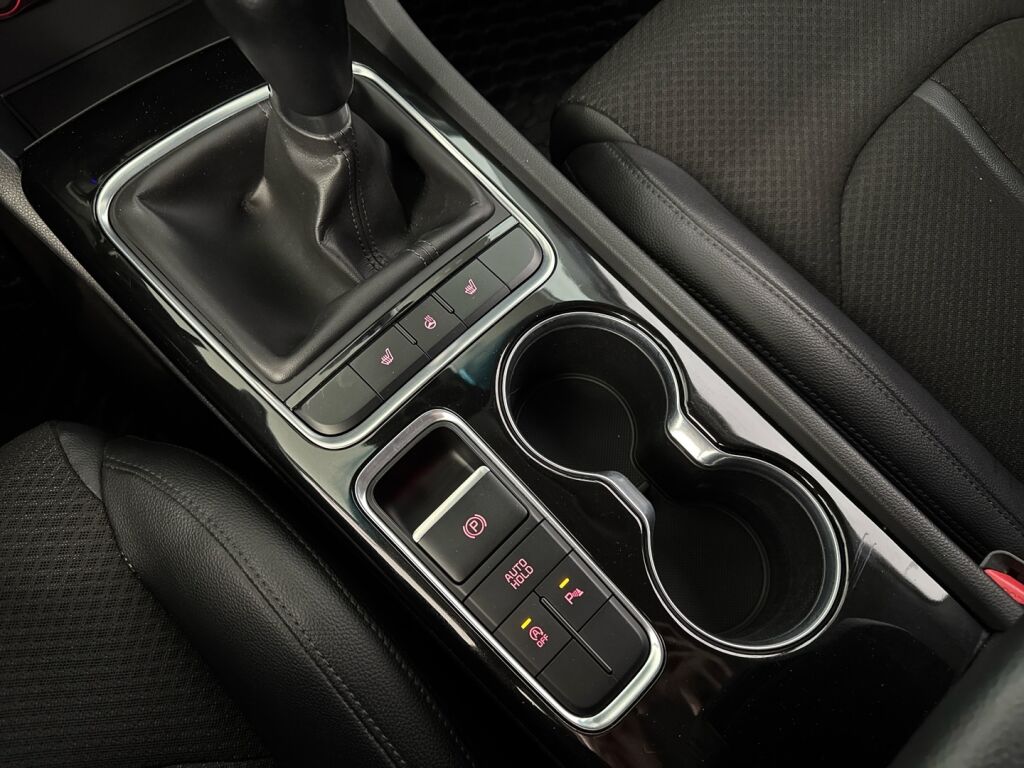 Kia Optima 2017 Ruskea (beige)