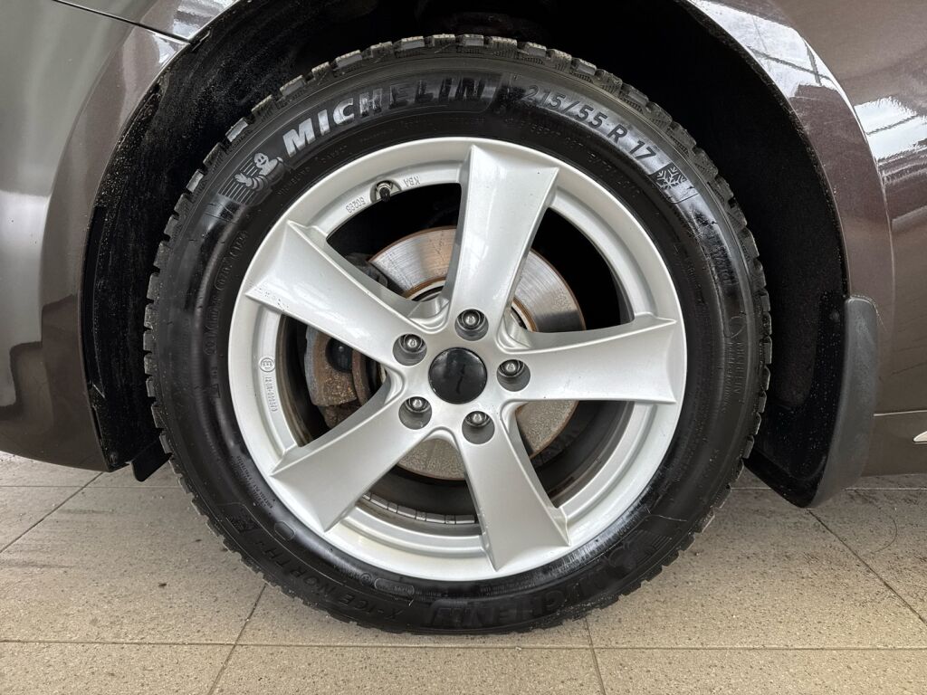 Kia Optima 2017 Ruskea (beige)