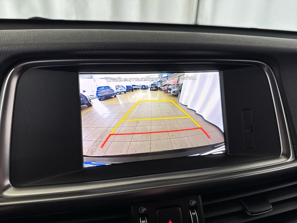 Kia Optima 2017 Ruskea (beige)