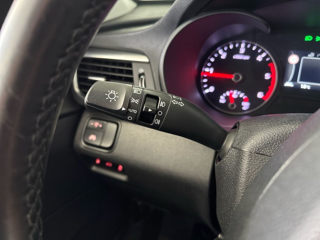 Kia Optima 2017 Ruskea (beige)