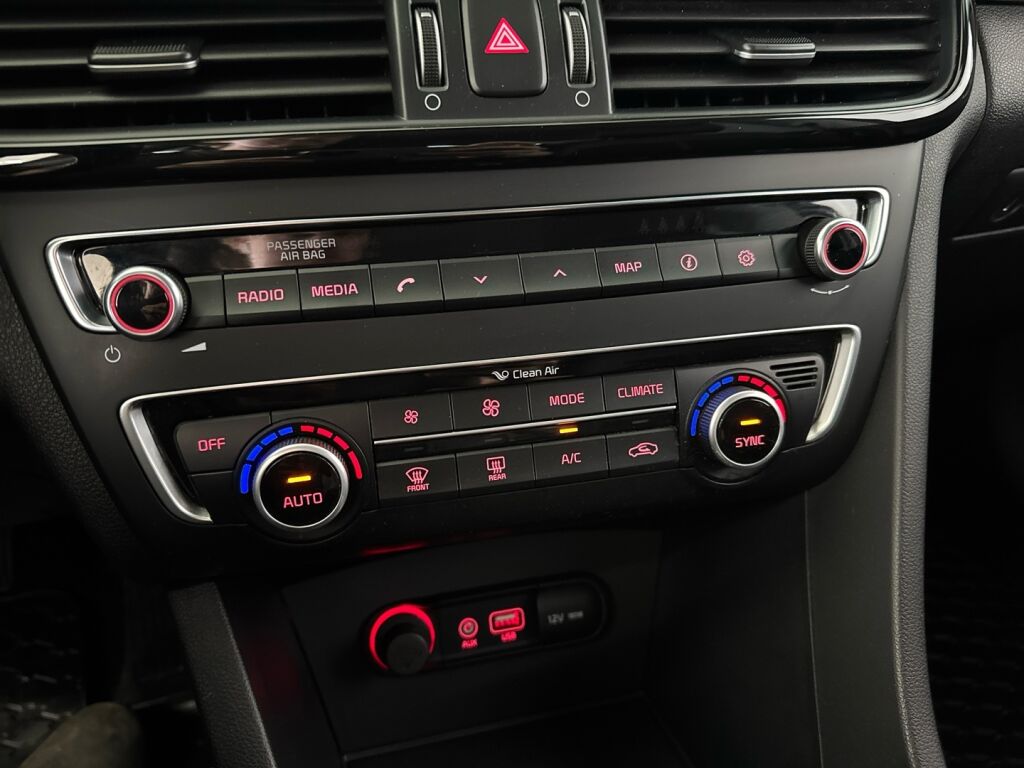 Kia Optima 2017 Ruskea (beige)