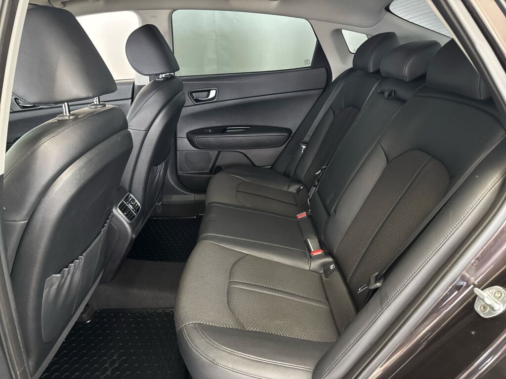 Kia Optima 2017 Ruskea (beige)