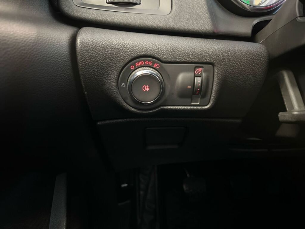 Opel Astra 2016 Valkoinen