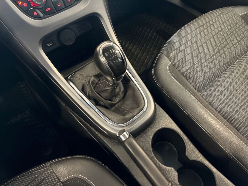Opel Astra 2016 Valkoinen