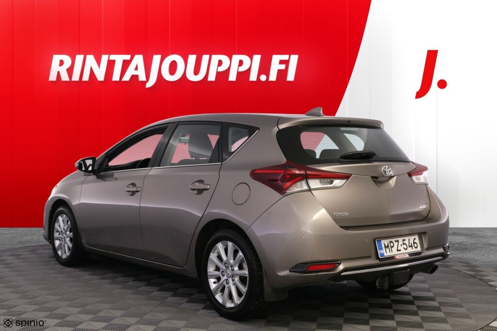 Toyota Auris 2016 Ruskea (beige)
