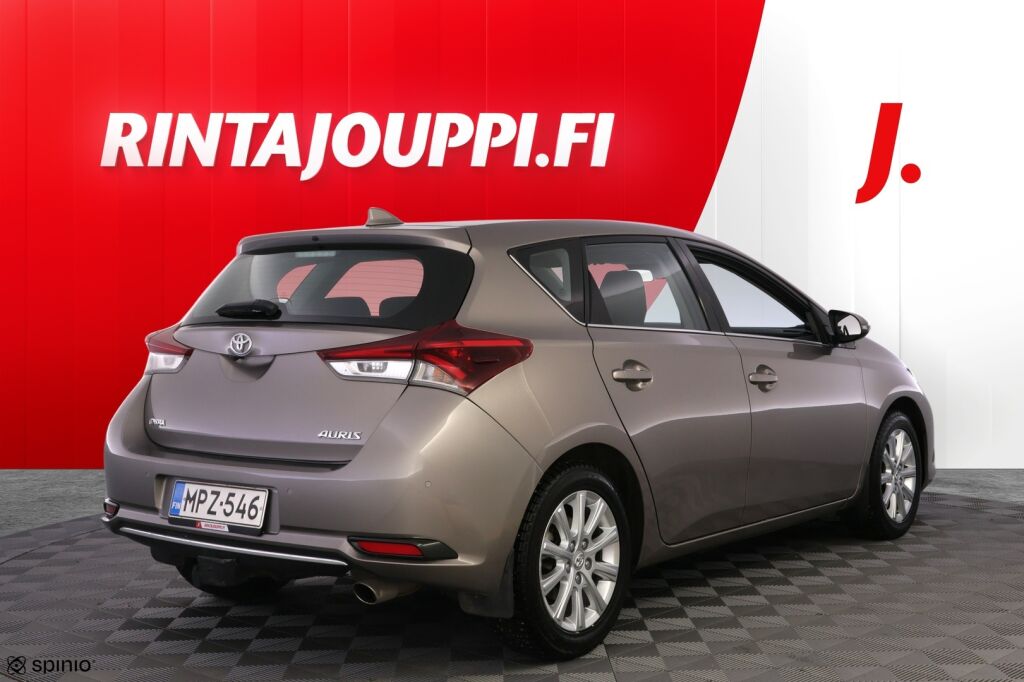 Toyota Auris 2016 Ruskea (beige)