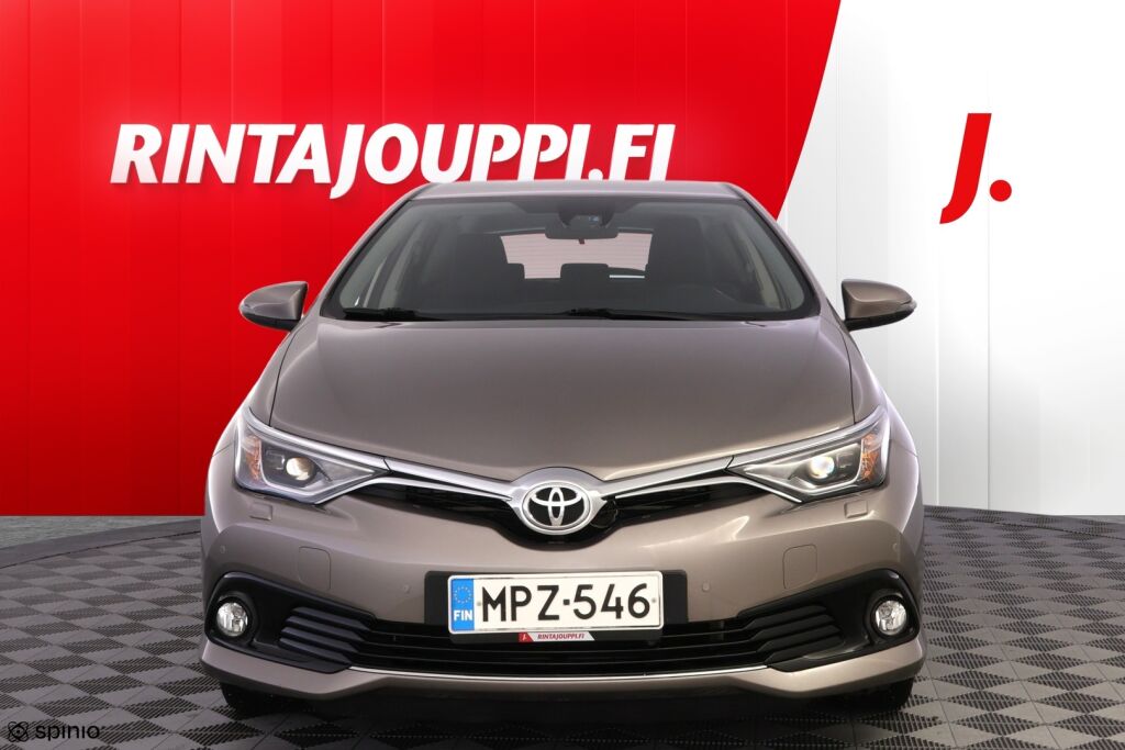Toyota Auris 2016 Ruskea (beige)