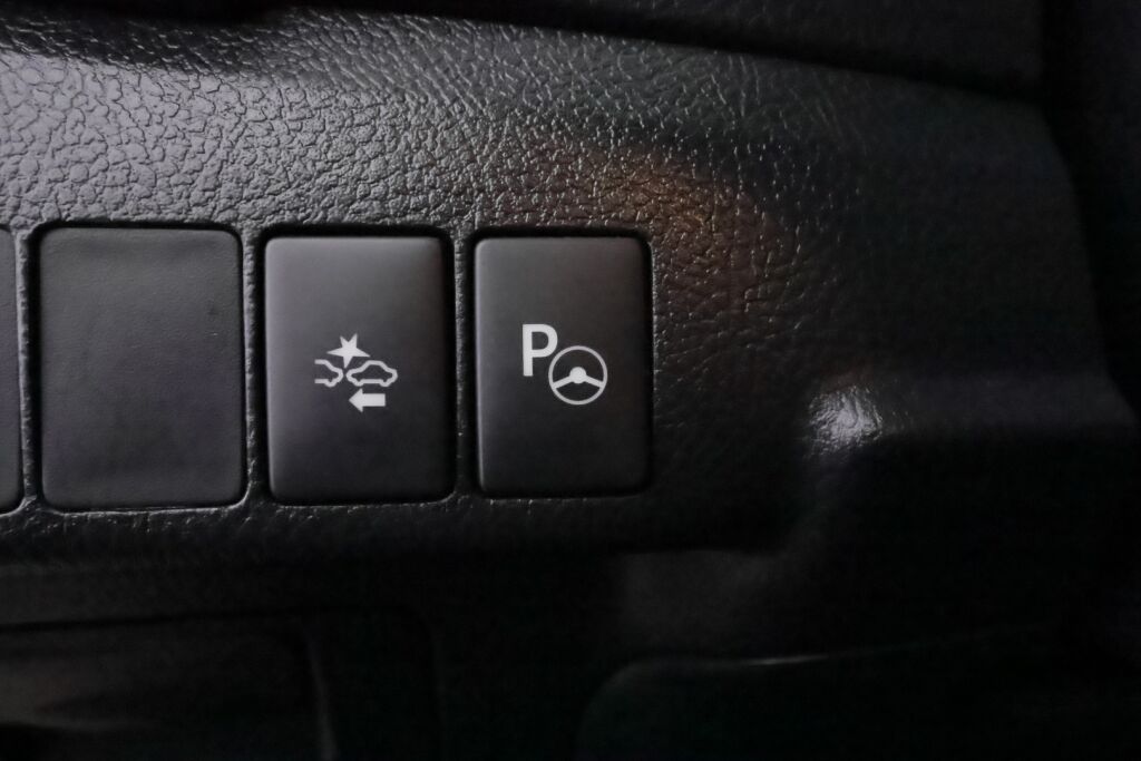 Toyota Auris 2016 Ruskea (beige)