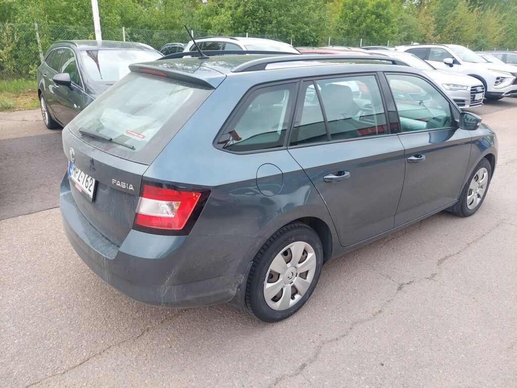 Skoda Fabia 2016 Harmaa