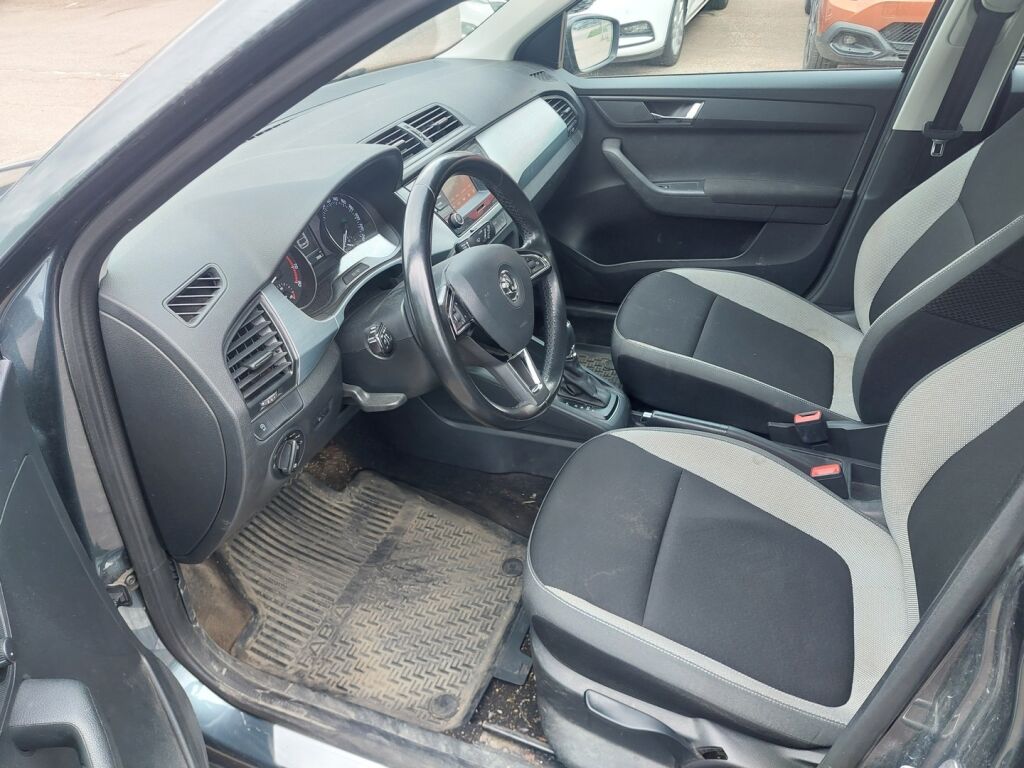Skoda Fabia 2016 Harmaa