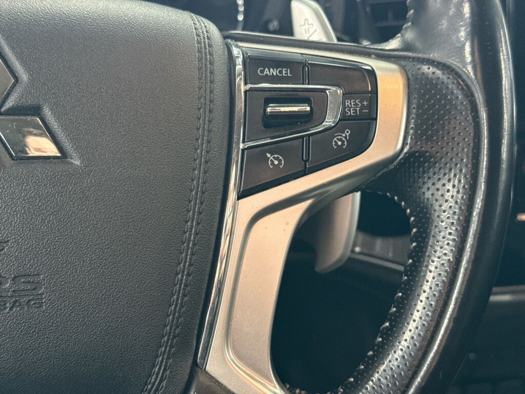 Mitsubishi Outlander PHEV 2020 Valkoinen