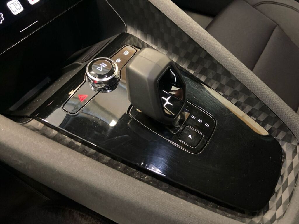 Polestar 2 2021 Harmaa