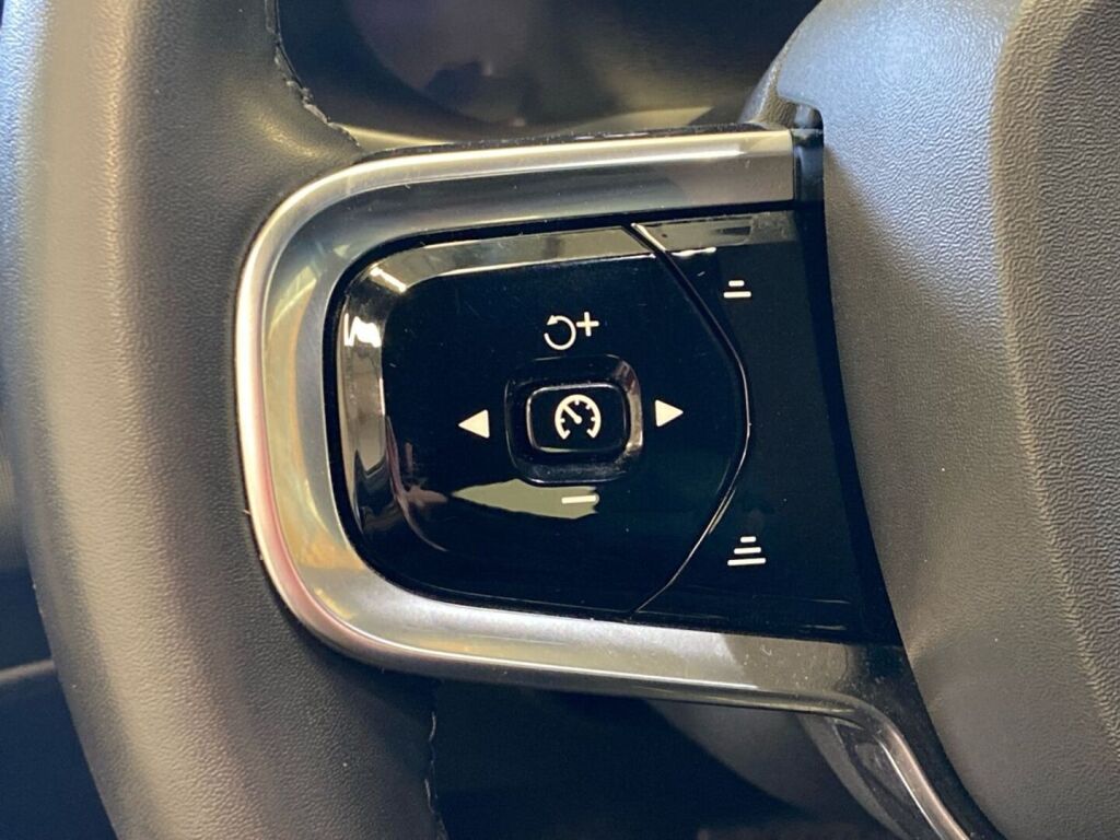 Polestar 2 2021 Harmaa