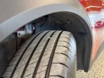 Peugeot 2008 2024 Metallinhohto Punainen