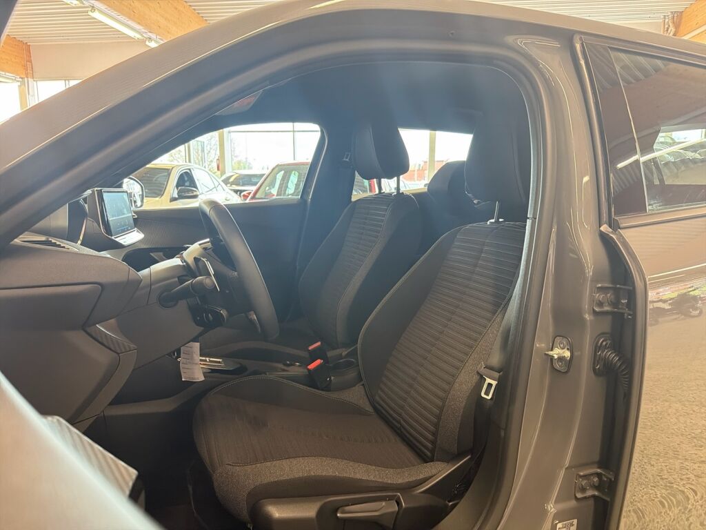 Peugeot 2008 2024 Harmaa