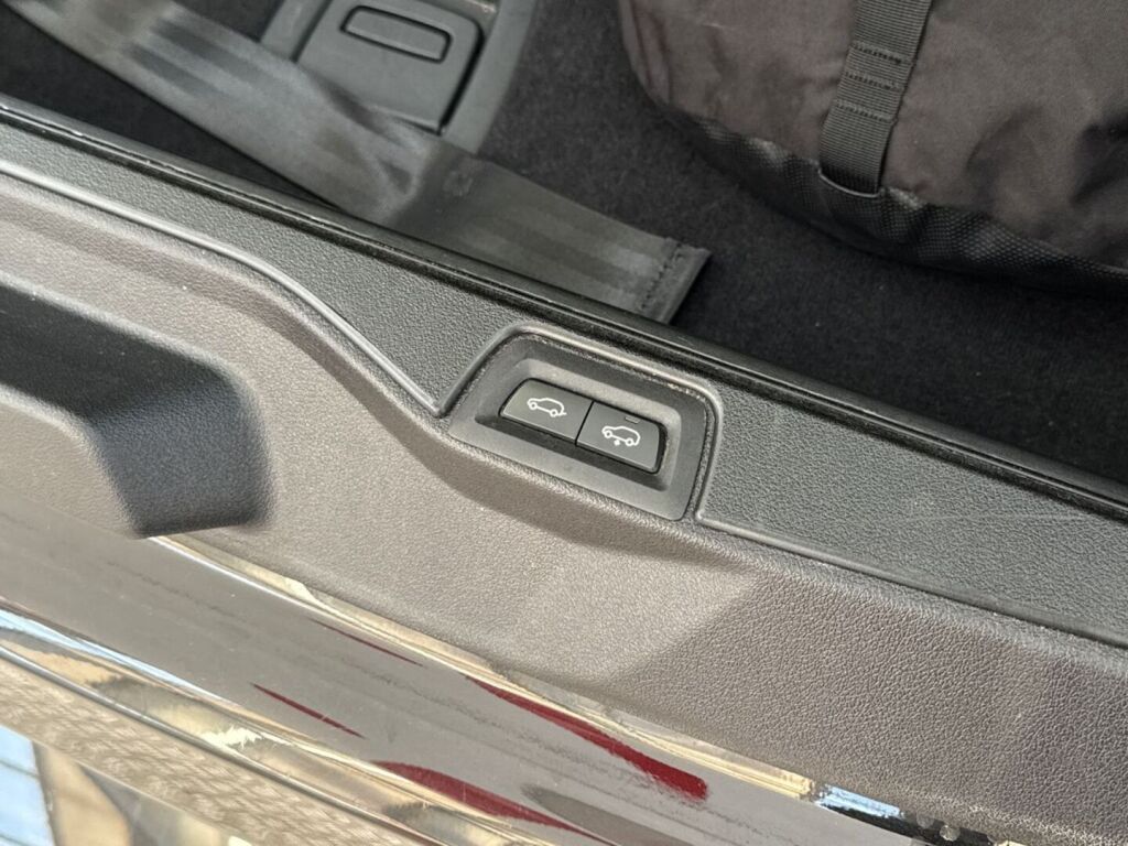 BMW X5 2024 Musta