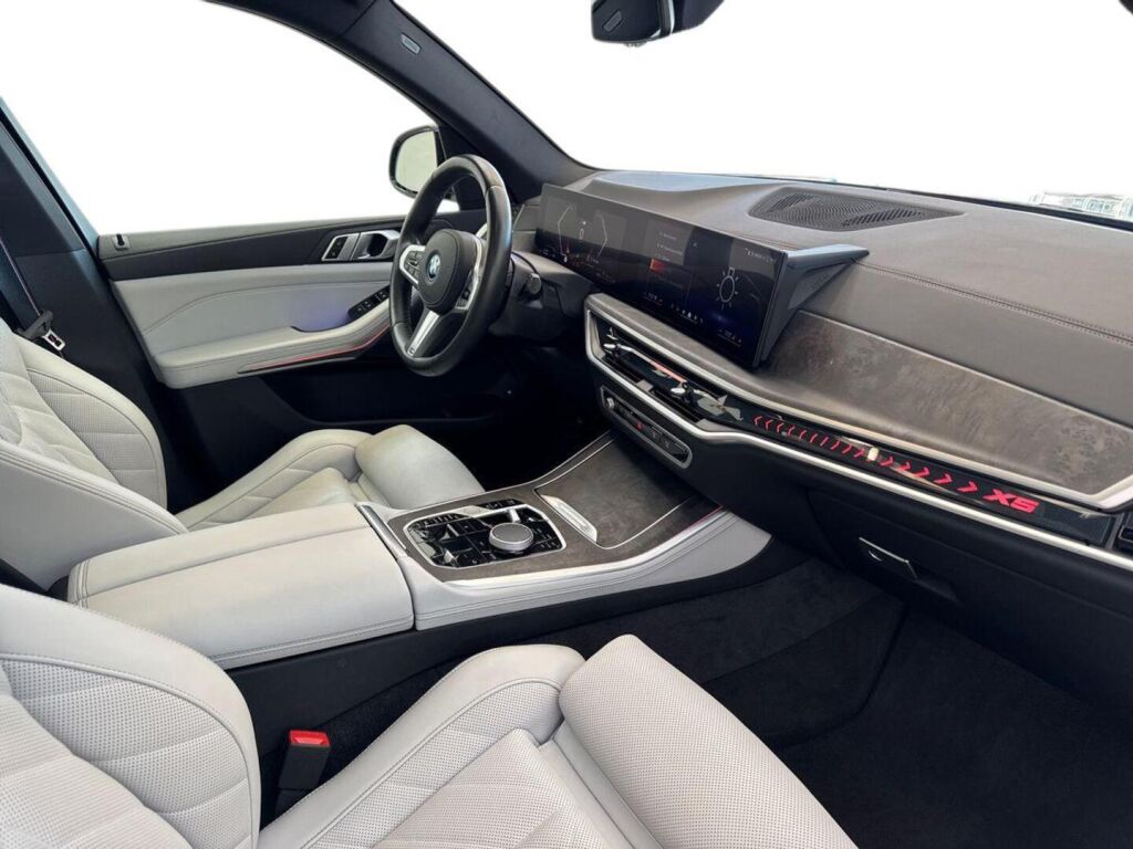 BMW X5 2024 Musta