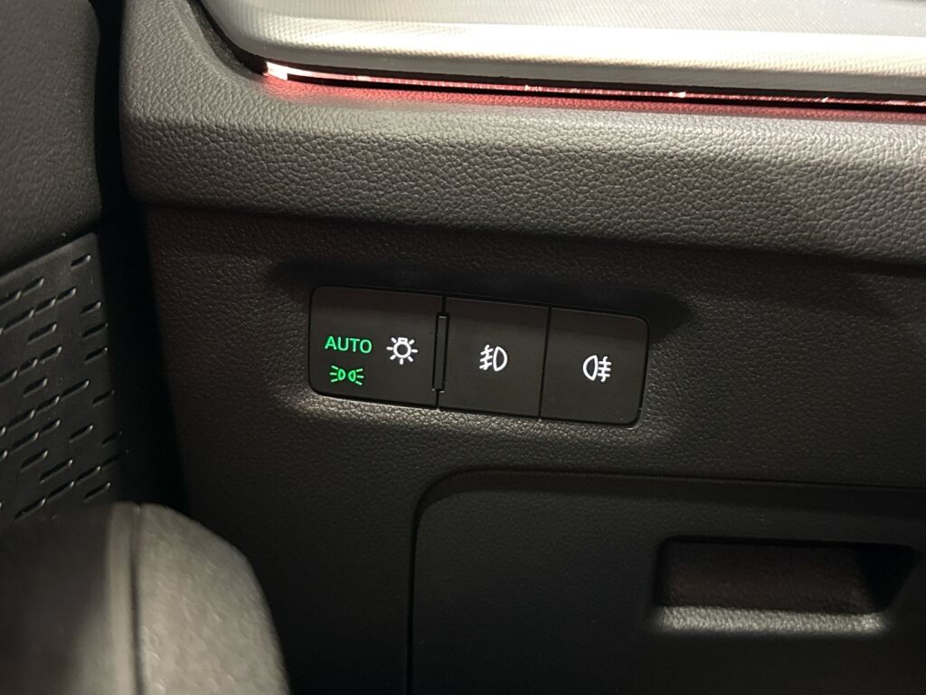 Skoda Octavia 2021 9