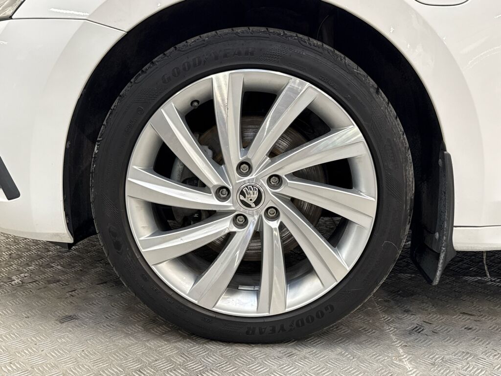 Skoda Octavia 2021 9