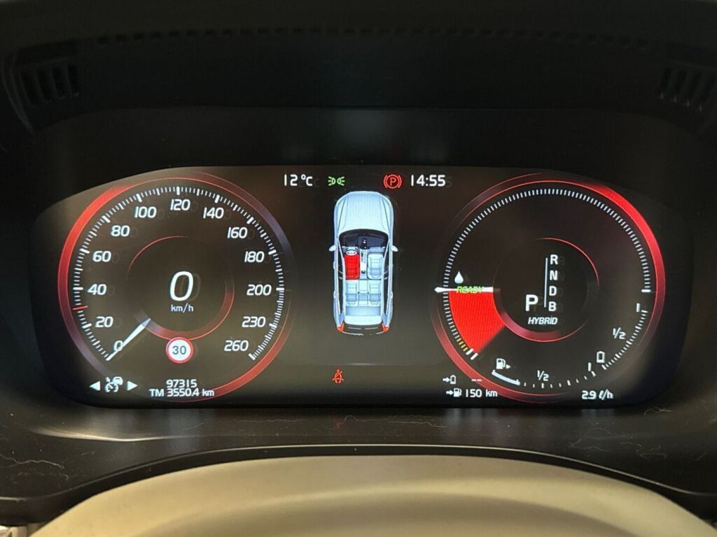 Volvo XC60 2018 Metallinhohto Punainen