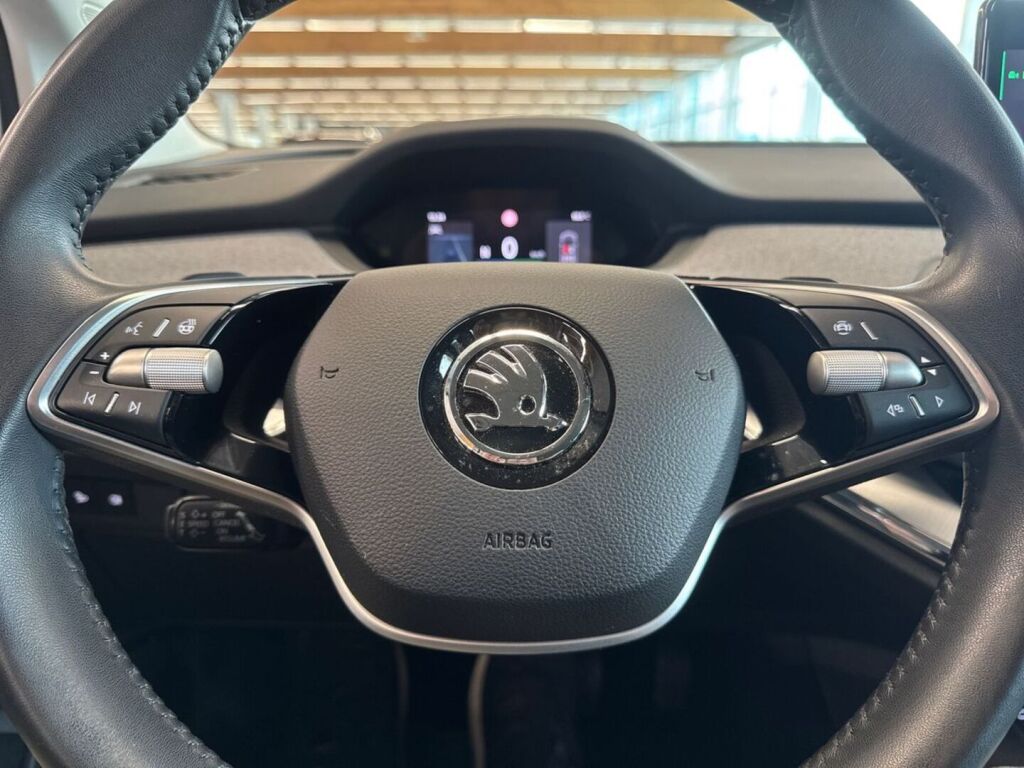 Skoda Enyaq 2024 Valkoinen