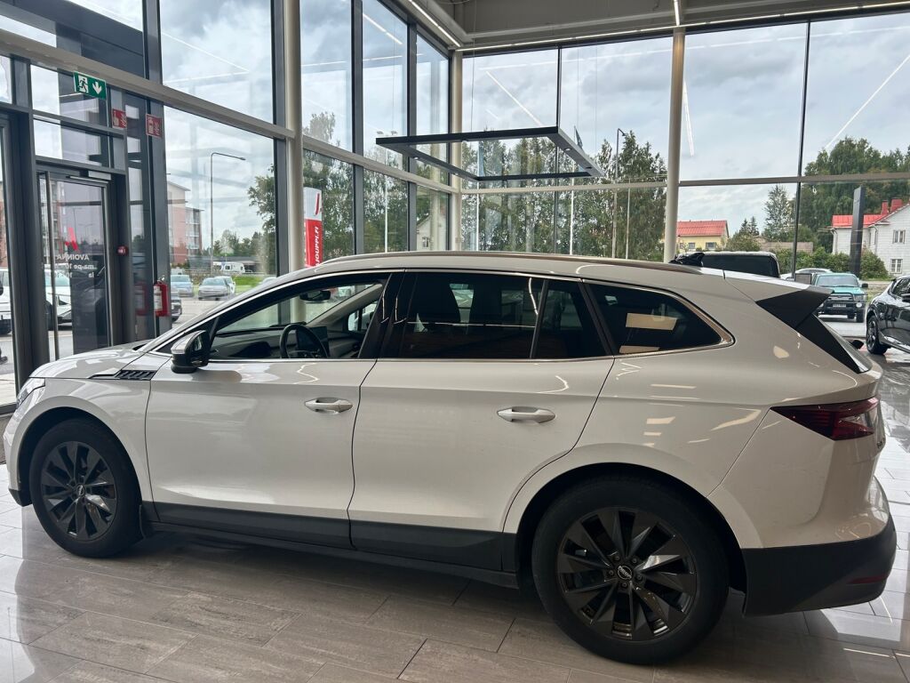 Skoda Enyaq 2024 Valkoinen