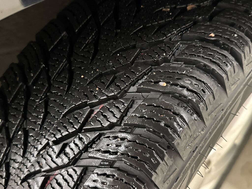 Volkswagen Golf 2013 Musta